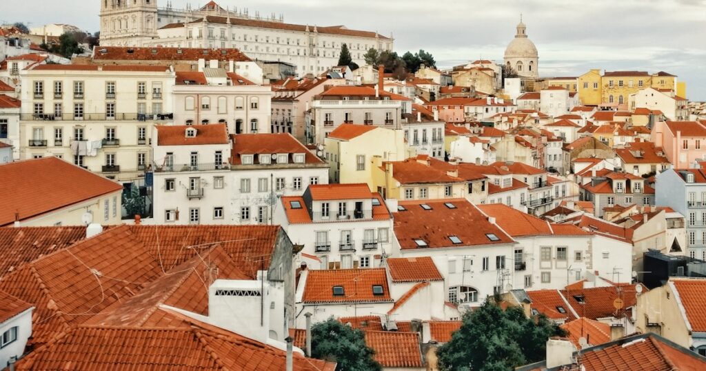 city landscape photography during daytime